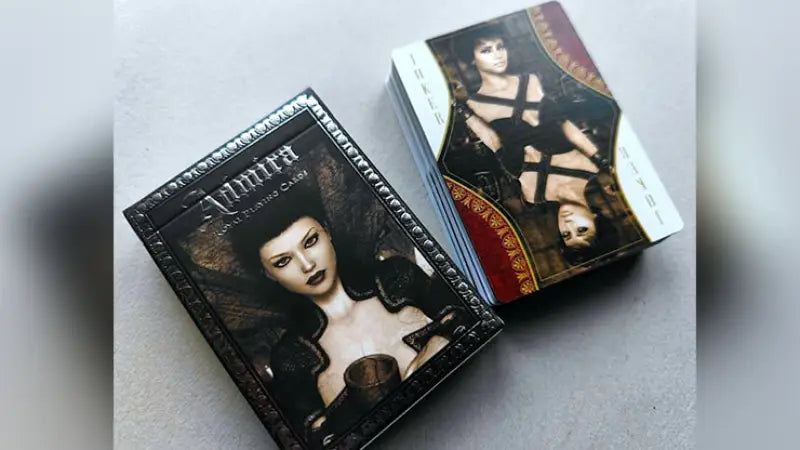 Admira Royal Standard Edition Playing Cards tuck case